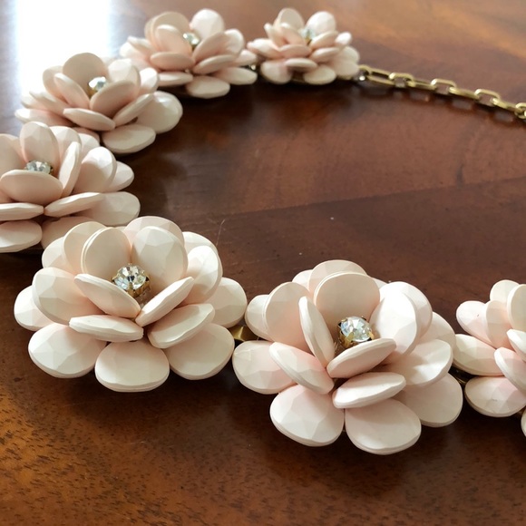 J CREW RARE statement necklace - Picture 7 of 9